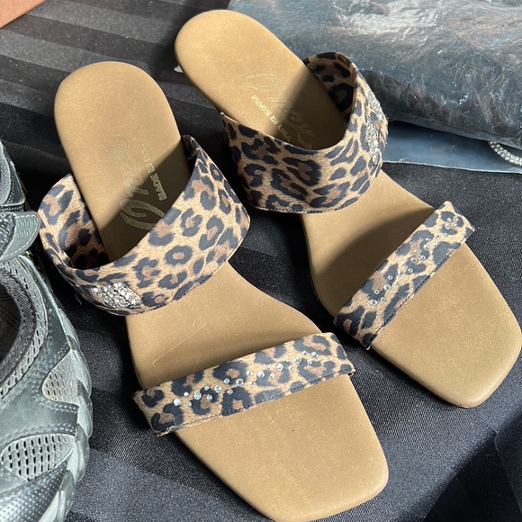 Sooo Cute!!! Onex Leopard Print Ladies Shoes - Picture 5 of 14